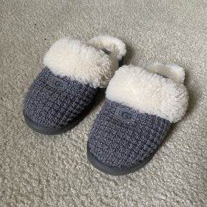 UGG Cozy Slippers Gray
